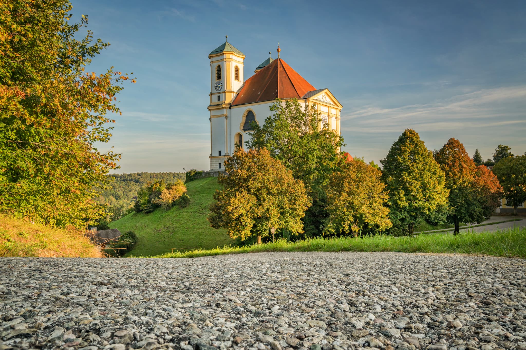 Wallfahrtskirche Mariä Himmelfahrt, Marienberg in Burghausen, Landkreis Altötting, Oberbayern, Inn-Salzach-Region, Bayern, Deutschland.