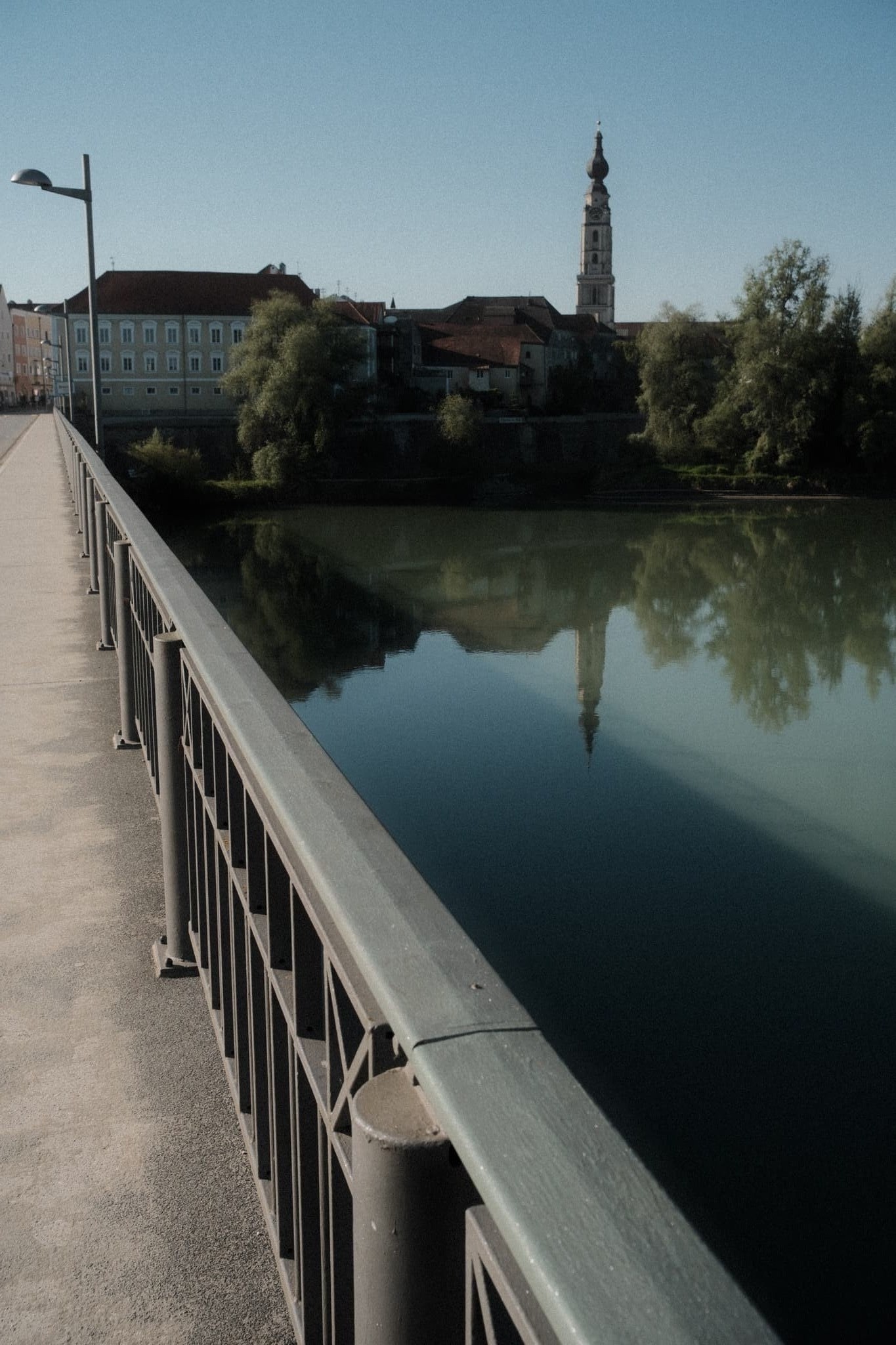 Einige Aufnahmen des wunderschönen Panoramas, welches man von der Innbrücke zwischen Braunau und Simbach auf die Altstadt von Braunau und die Auwälder hat