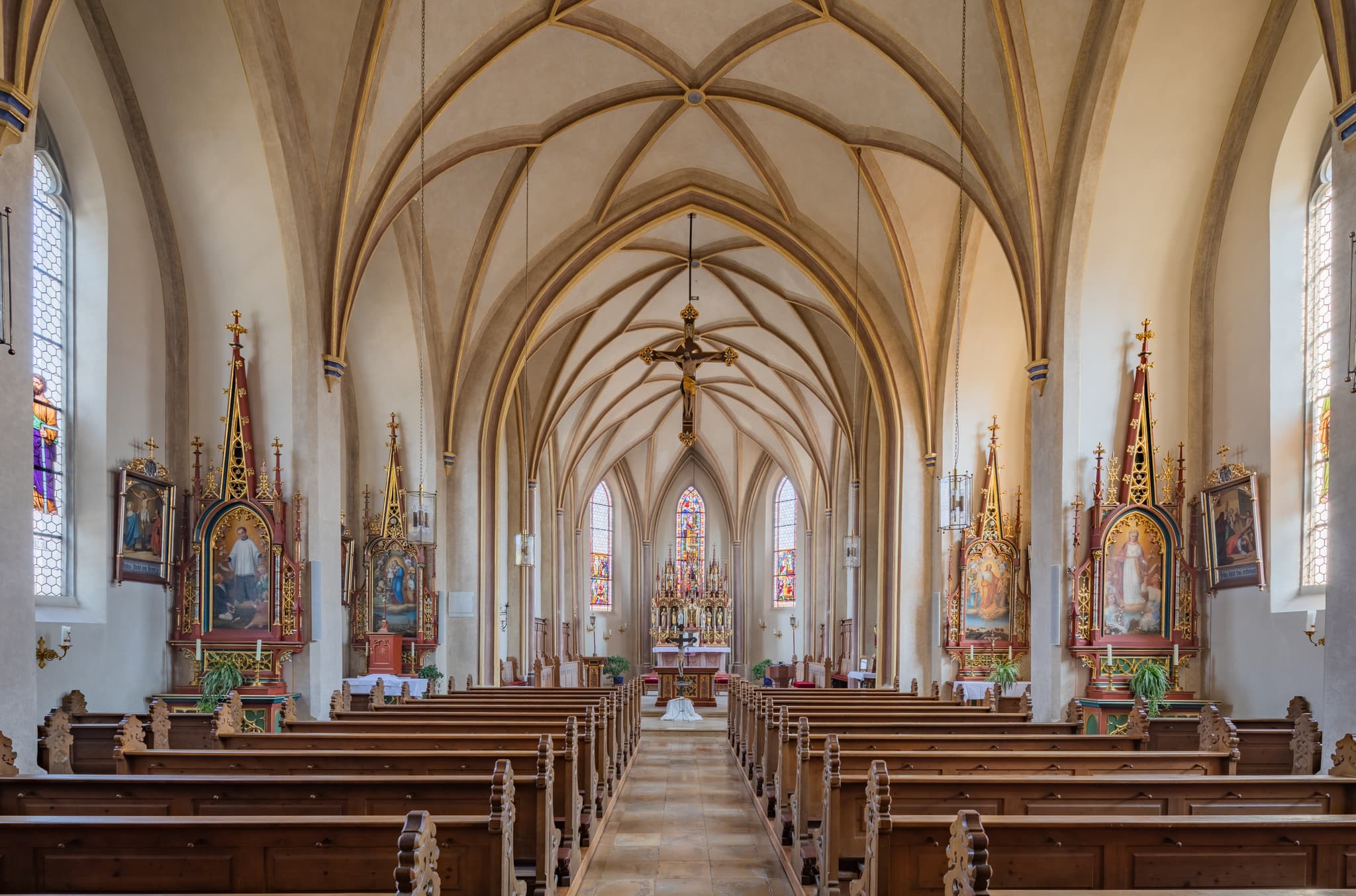 Pfarrkirche St. Stephan in Massing, Innenansicht, Gemeinde Massing, Landkreis Rottal-Inn, Niederbayern, Holzland, Bayern, Deutschland.