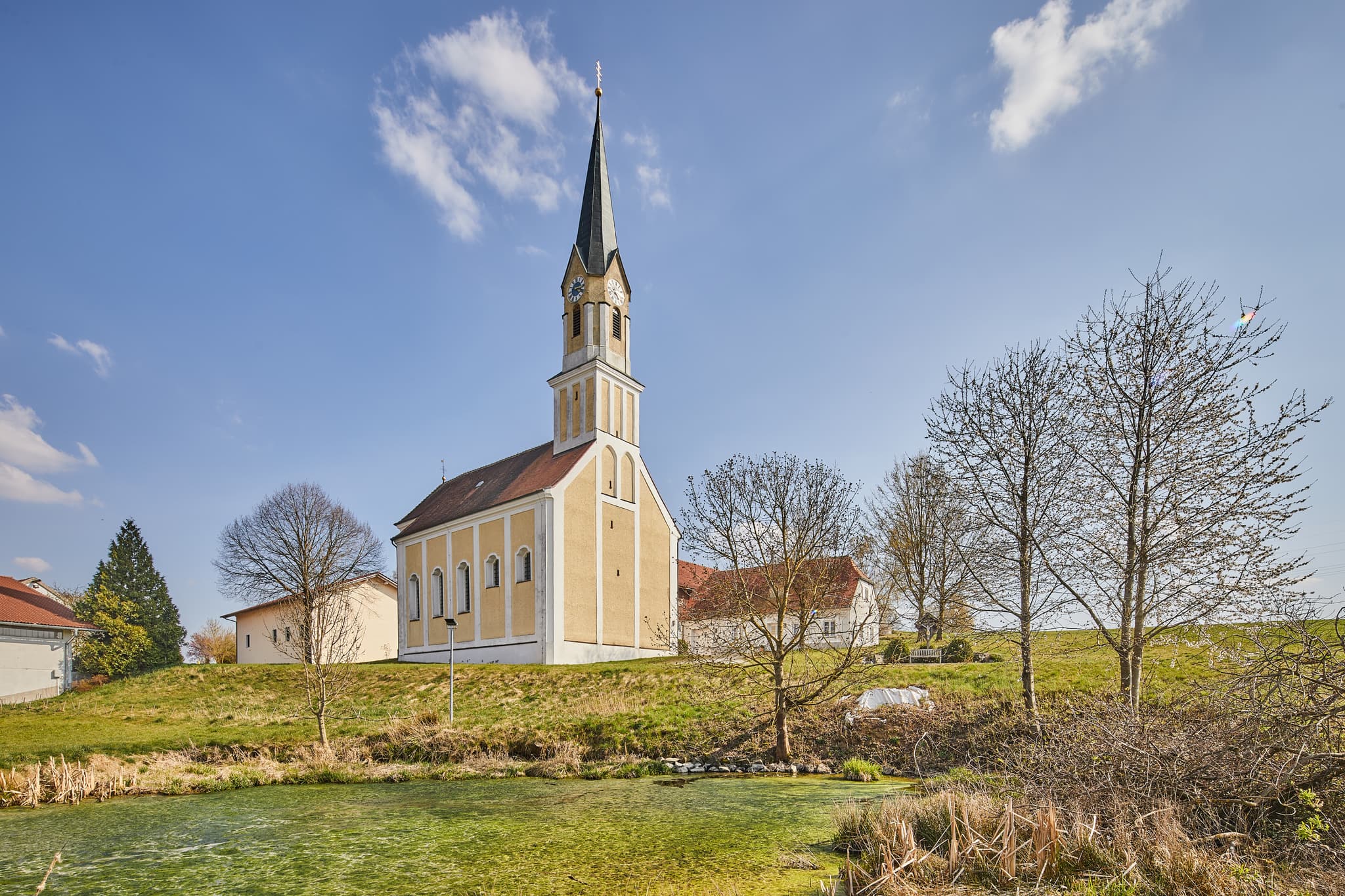 Wallfahrtskirche Maria Heimsuchung in Anzenberg, Gemeinde Massing, Landkreis Rottal-Inn, Niederbayern, Region Holzland, Deutschland.