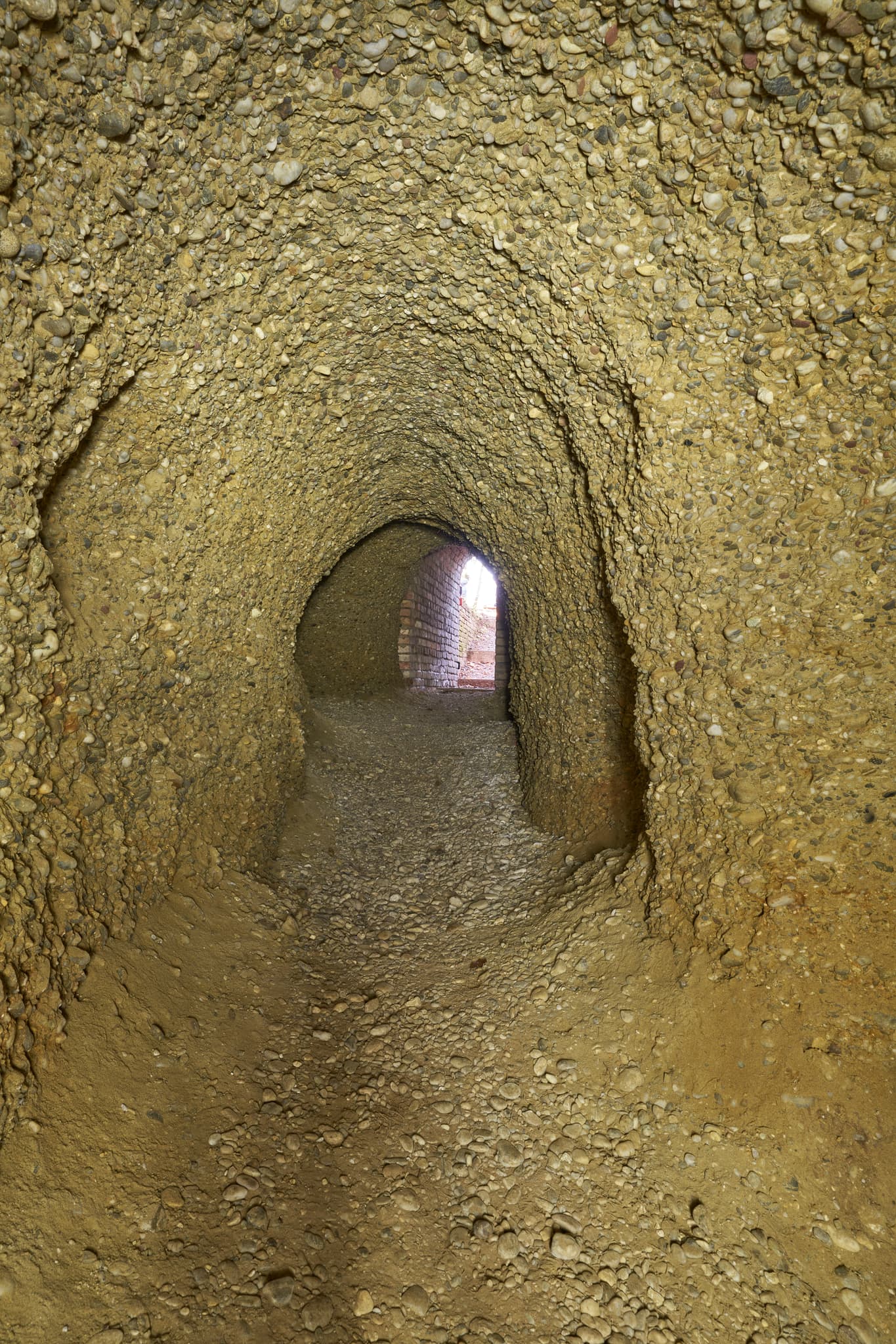 Burgstall, zum Eingang im Schlossberg bei Julbach, Gemeinde Julbach, Landkreis Rottal-Inn, Niederbayern, Holzland/Bäderdrieck, Bayern, Deutschland.