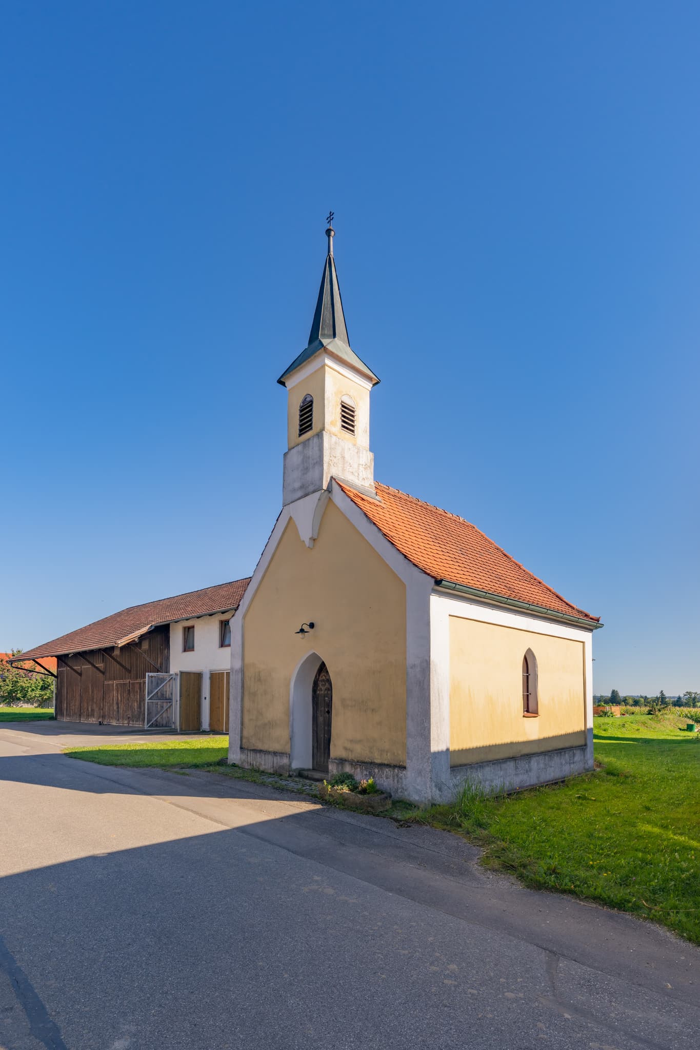 Kapelle in Lapperding, Ortsteil von Johanniskirchen, Niederbayern. Gelegen im Landkreis Rottal-Inn, einer Region des Holzlandes in Deutschland.