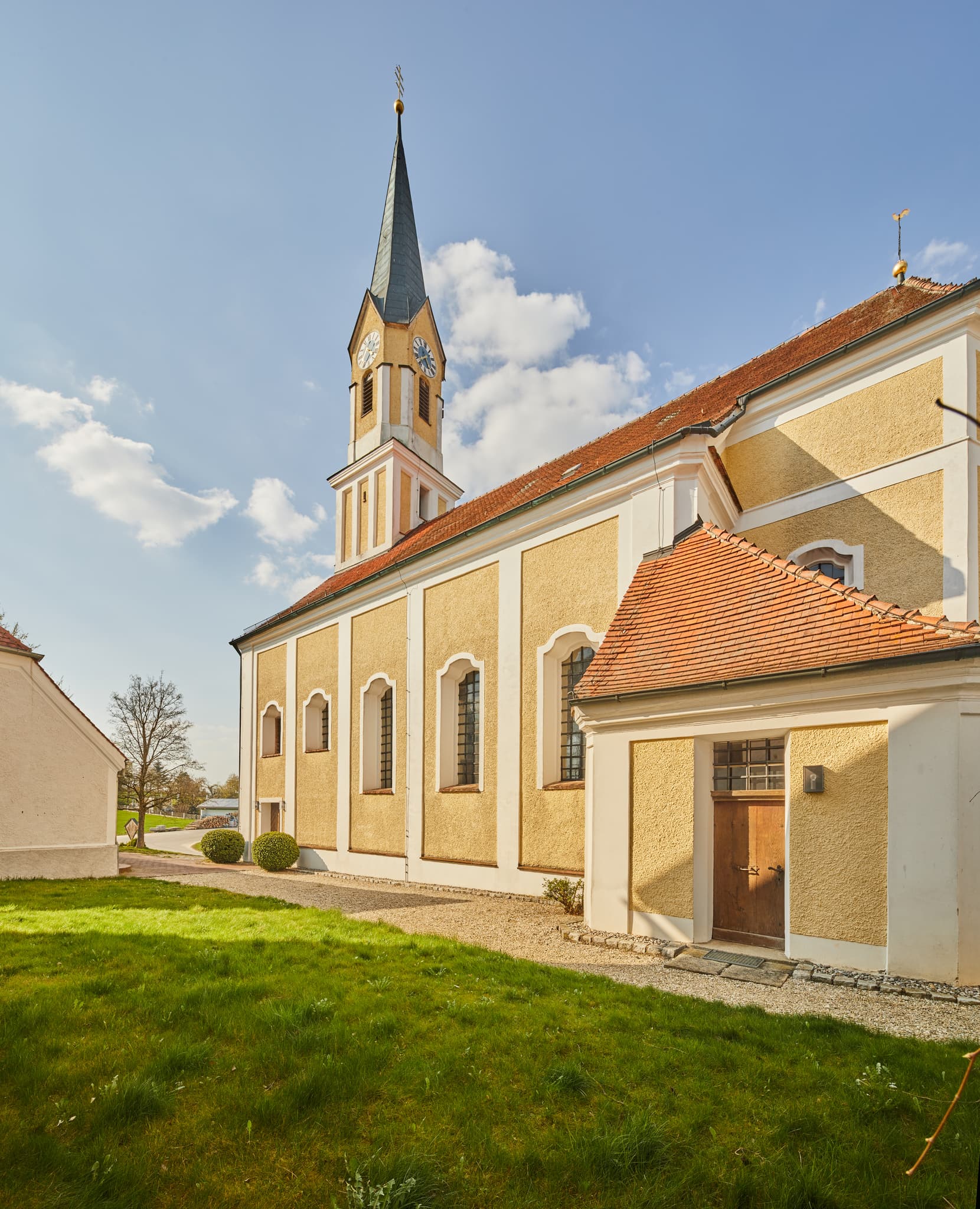 Wallfahrtskirche Maria Heimsuchung in Anzenberg, Gemeinde Massing, Landkreis Rottal-Inn, Niederbayern, Region Holzland, Deutschland.
