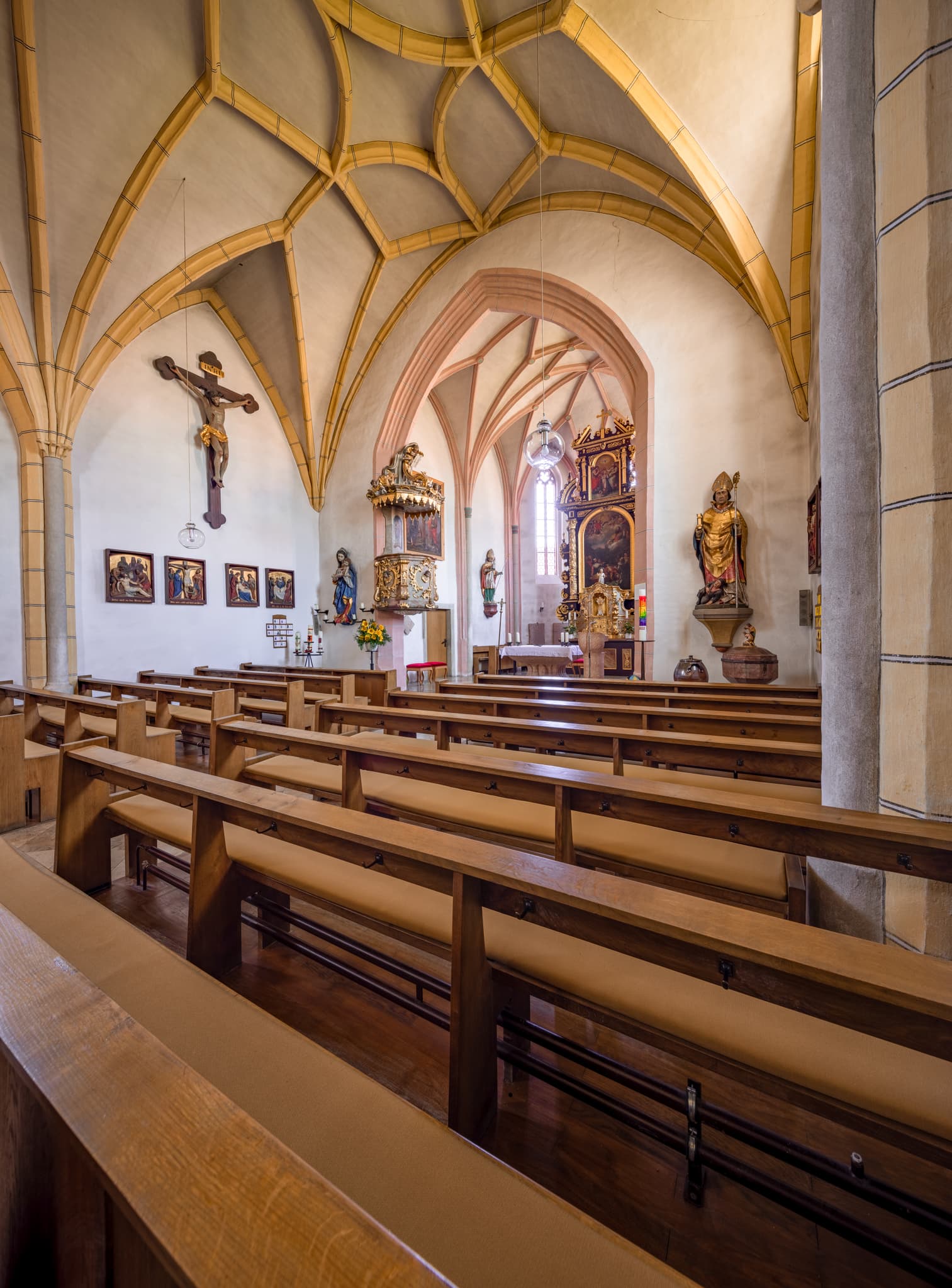 Pfarrkirche St. Valentin in Reutern, Ortsteil von Bad Griesbach im Landkreis Passau, Niederbayern. Historisches Gotteshaus im Bäderdreieck, Deutschland.
