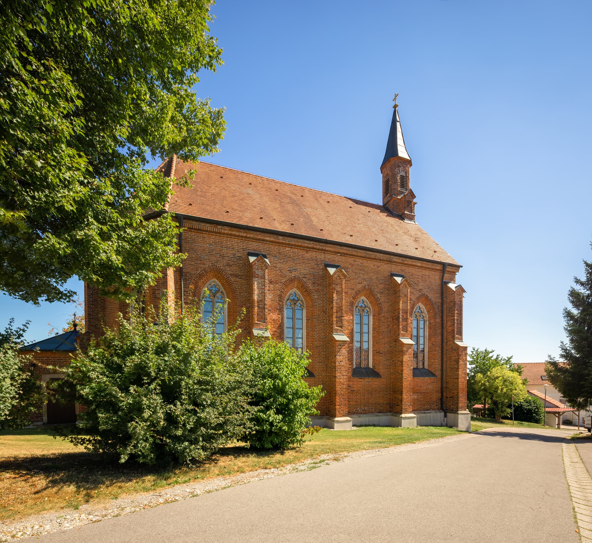 Backsteinkirche Maria Schutzder Christen in Kronberg, Bad Griesbach, Passau, Niederbayern, Deutschland. Kronberger Kirche