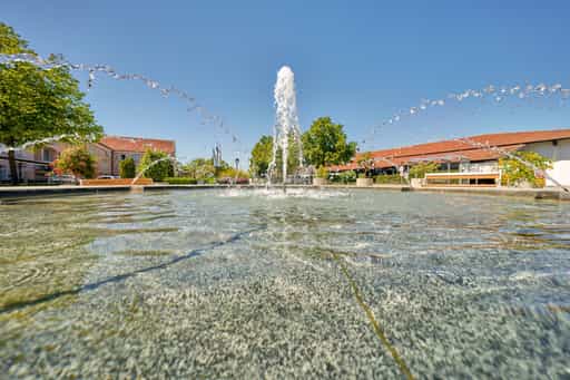 Springbrunnen Bad Griesbach Therme, Passau, Niederbayern