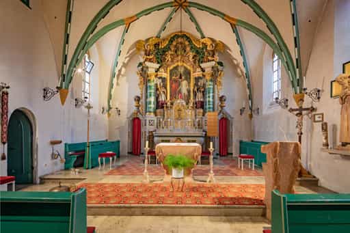 Altar Pfarrkirche St. Johannes Täufer in Weng, Bad Griesbach