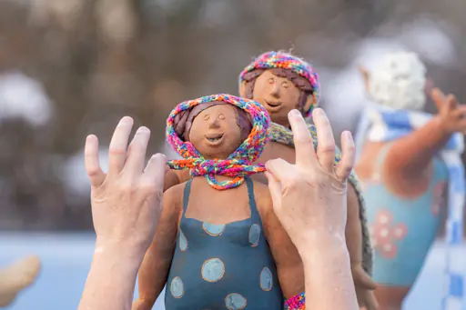 Unsere Tonfiguren im Winter. Wohlfühltherme, Bad Griesbach
