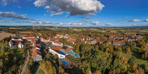 Therme Bad Griesbach, Panorama im Herbst, Passau, Niederbay.
