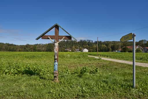 Wegkreuz in Staik, Landkreis Altötting, Oberbayern