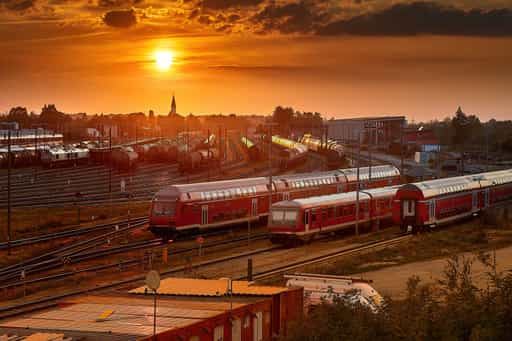 Sonnenuntergang Bahnhof Mühldorf, Oberbayern, Inn-Salzach