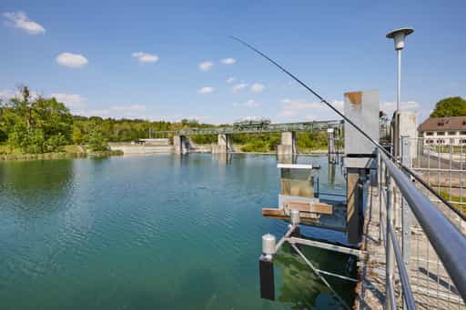 Alz Radweg bei Burgkirchen-Hirten, Oberbayern, Inn-Salzach
