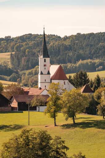 Aussicht Kaltenöd mit Pfarrkirche Stubenberg, Rottal-Inn