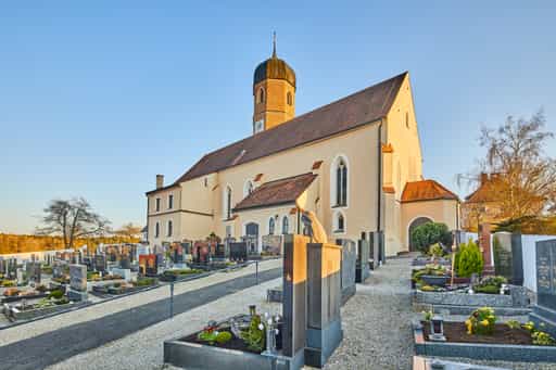 Kirche Friedhof Martinskirchen, Rottal-Inn, Niederbayern