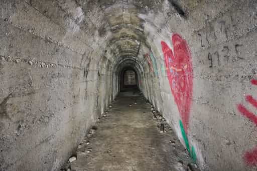 Bunkergang Lightpainting Ecksberg, Oberbayern Inn-Salzach