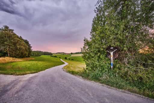 Wegkreuz höhe Feldweg Weiher, Arbing, Altötting, Oberbayern