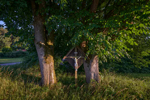 Wegkreuz am Wertstoffhof, Erlbach, Landkreis Altötting