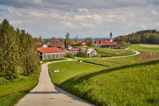 St. Wolfgang im Frühling, Bad Griebsach, Niederbayern